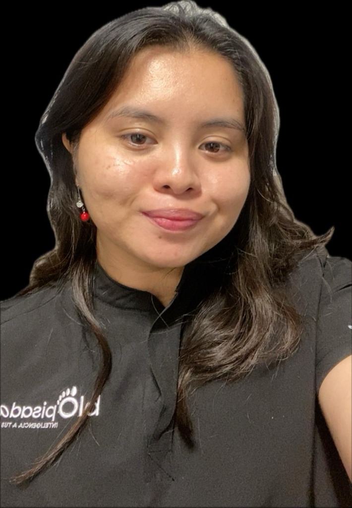 Lic. Victoria Huang